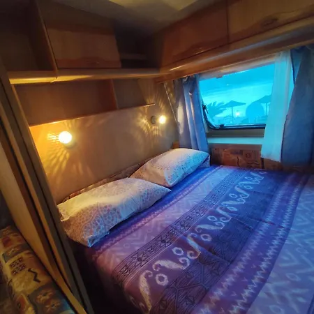 Appartement Camper With Private Toilet And Kitchen 3 *